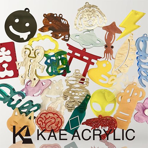 KAE ACRYLIC のパーツを並べたコラージュ画像